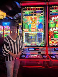 Casino-style entertainment categories on the dkwin9 Slots Games page